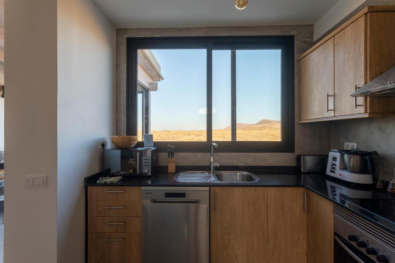 Villa Calderon Hondo. Top Design , Views And Pool Lajares-コラレホ エクステリア 写真